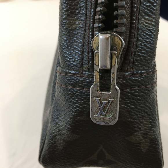 Louis Vuitton Monogram Toilette Pochette 23 Sku# 69871 - Picture 7 of 9